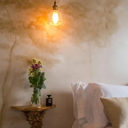 Eva Recommends Sentencia * Sevilla